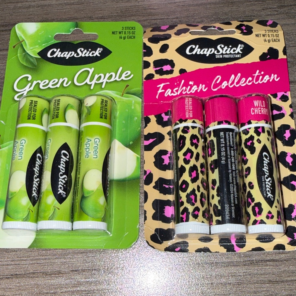Chapstick Green Apple 🍏 & Wild Cherry 🍒 =6 total Brand New in original packaging